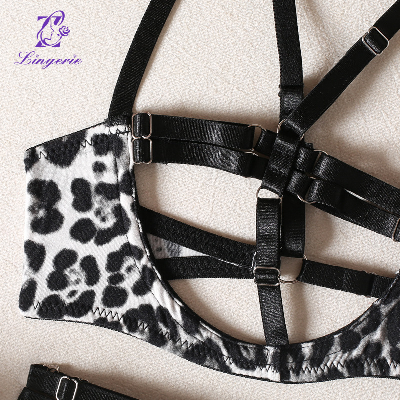 Leopard print heavy industry complex binding three-piece set of sexy underwear supply suppliers