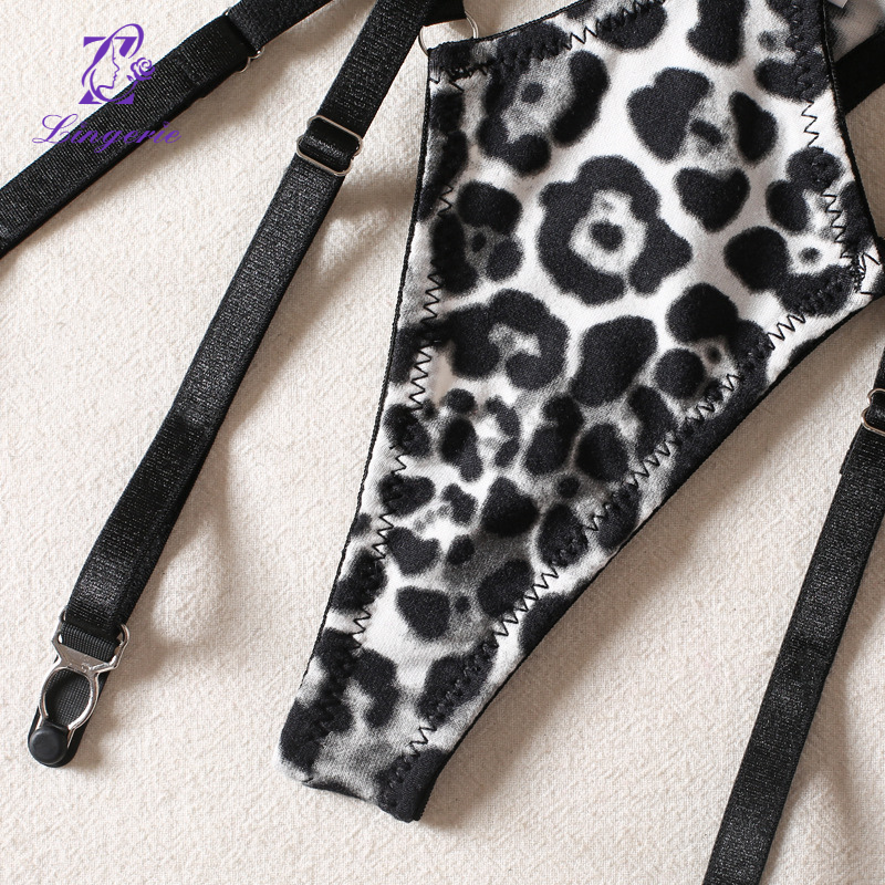 Leopard print heavy industry complex binding three-piece set of sexy underwear supply suppliers
