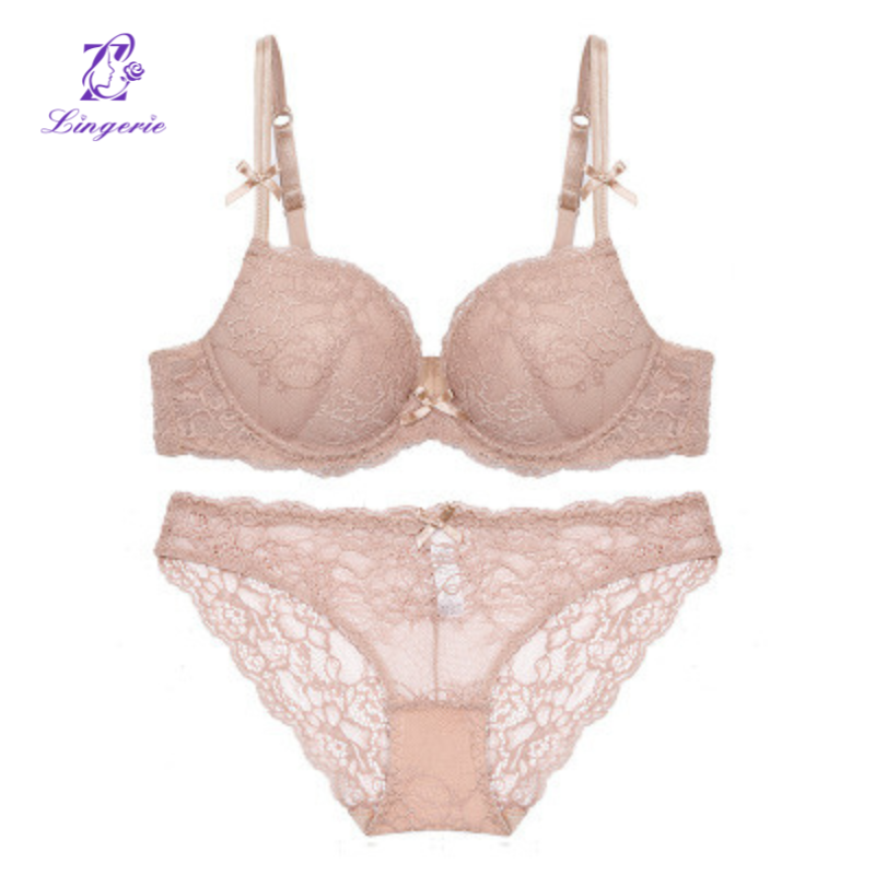Sexy women's underwear deep V small breasts show large gathered bra on the thin under the thick on the support lace bra set